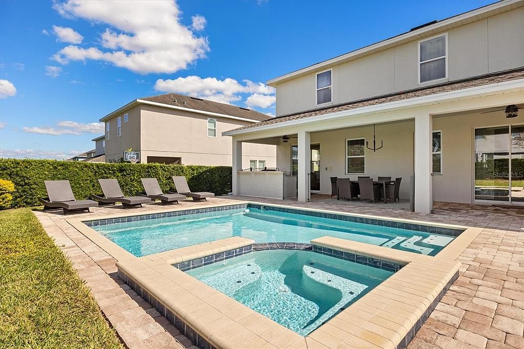 390 Burma St Kissimmee, FL 34747 - Thumbnail 3