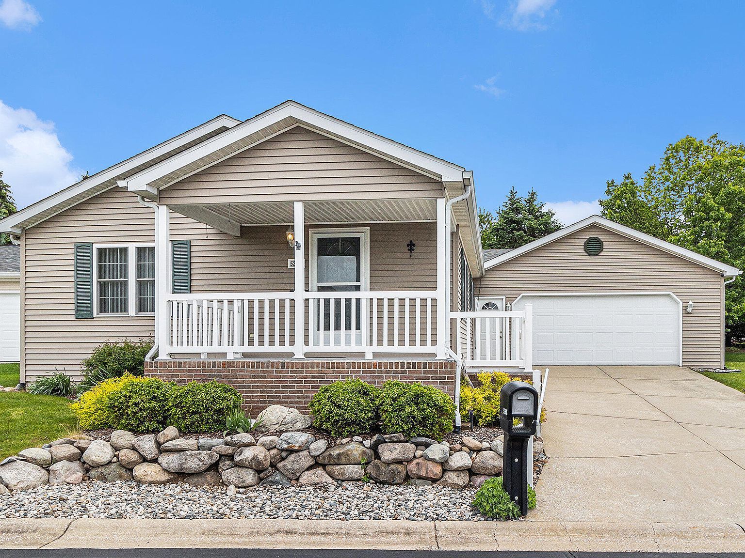 5280 Beardsley Ct Kalamazoo, MI 49004 - Thumbnail 3