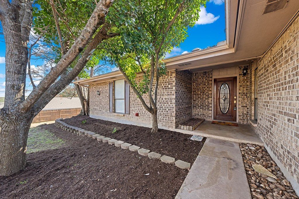 140 Woodhill Rd Kerrville, TX 78028 - Thumbnail 3