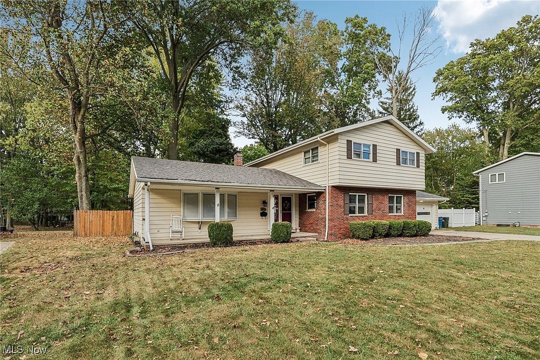 27504 Cottonwood Trl North Olmsted, OH 44070 - Thumbnail 3