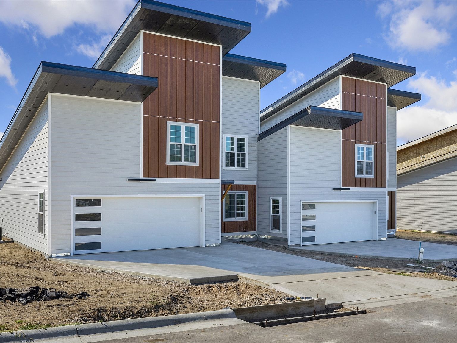 2506/2508 Castle Pines Dr Great Falls, MT 59405 - Thumbnail 3