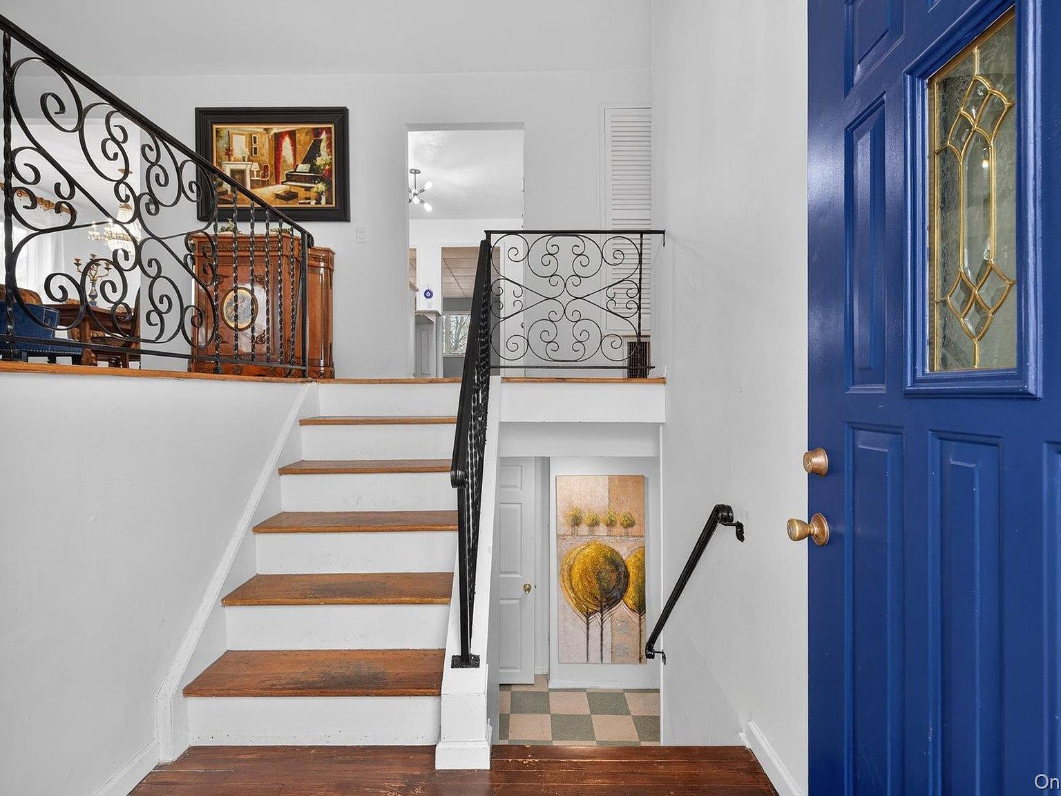 372 Clay Pitts Rd East Northport, NY 11731 - Thumbnail 3