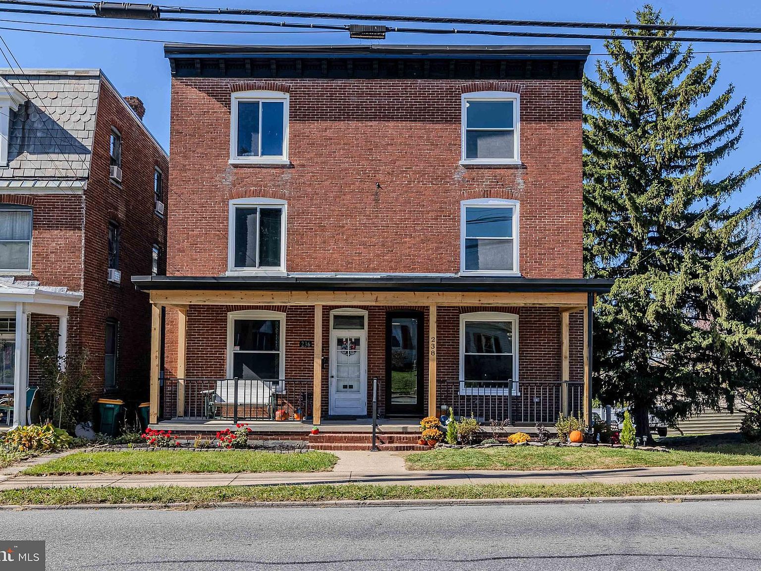 238 N Grant St Waynesboro, PA 17268 - Thumbnail 3