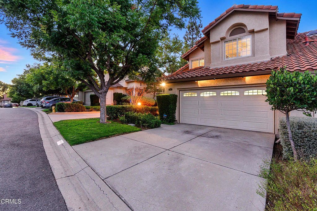 1095 Amberton Ln Thousand Oaks, CA 91320 - Thumbnail 3