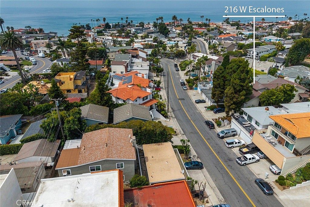 216 W Escalones San Clemente, CA 92672 - Thumbnail 3