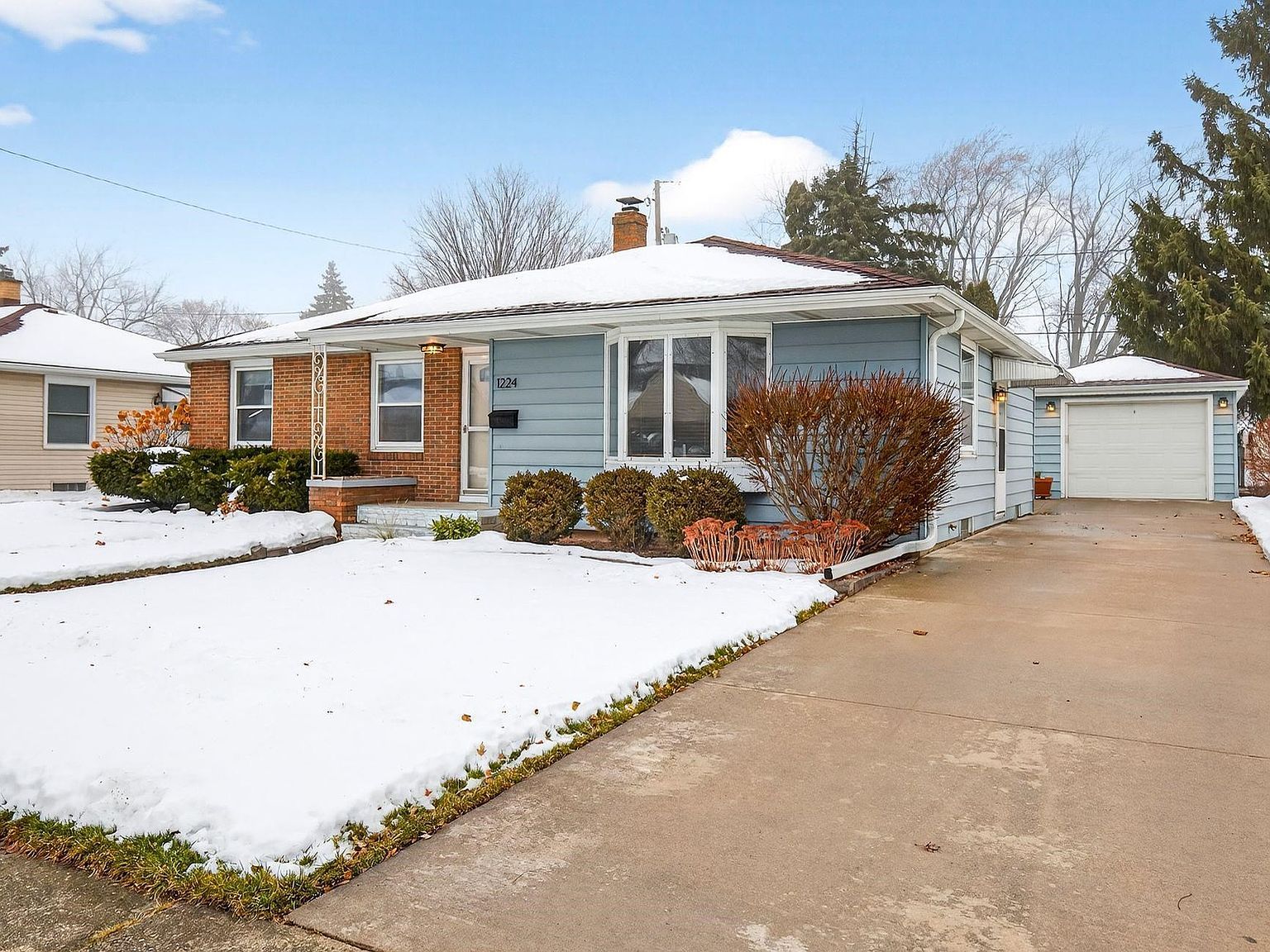 1224 E Marquette St Appleton, WI 54911 - Thumbnail 3