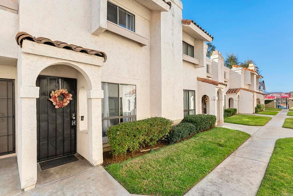 12553 Mapleview St UNIT 8 Lakeside, CA 92040 - Thumbnail 3