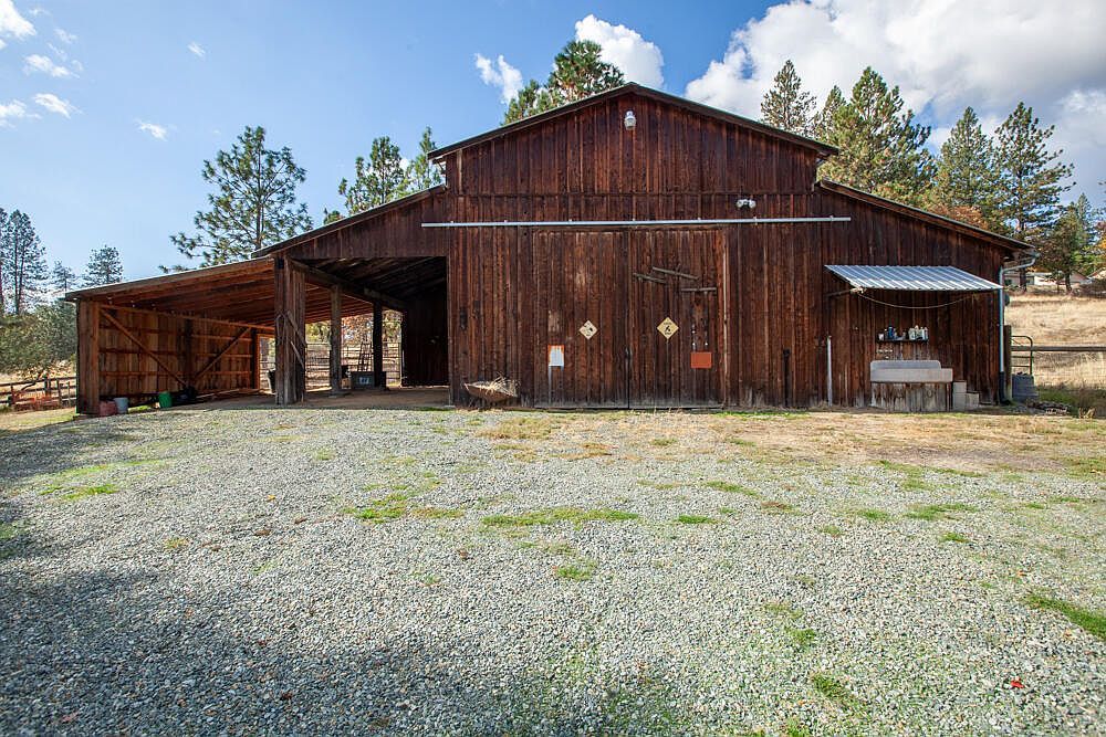 473 Templin Ave Grants Pass, OR 97526 - Thumbnail 3