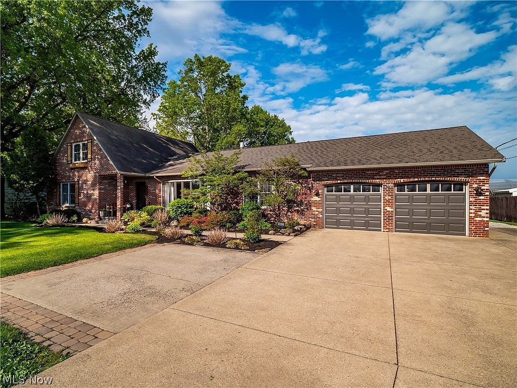 4802 Center Rd Avon, OH 44011 - Thumbnail 3