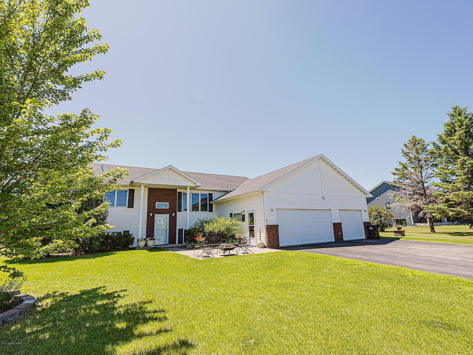 17123 Lakeview Ln Audubon, MN 56511 - Thumbnail 3