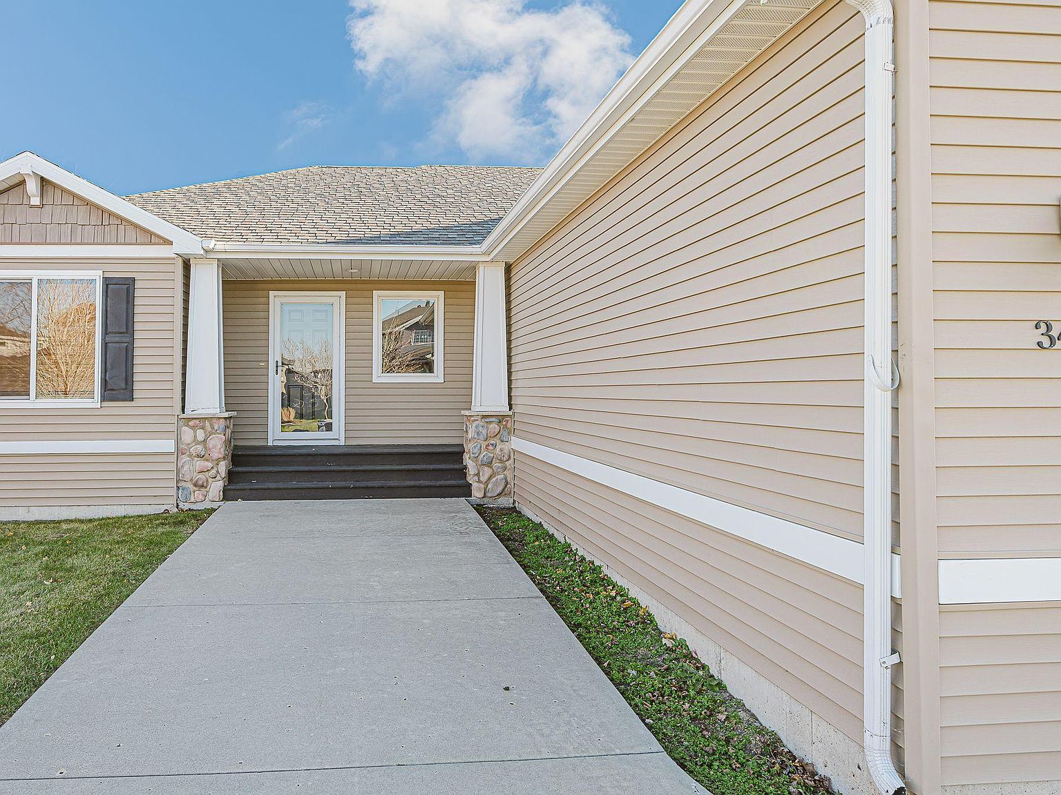 3463 Loberg Dr West Fargo, ND 58078 - Thumbnail 3