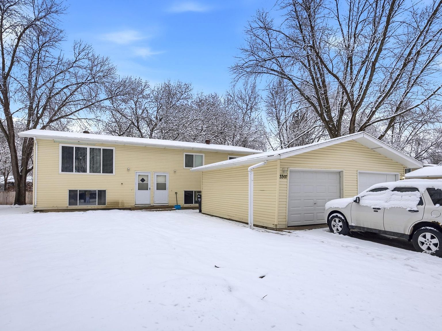 3307-3309 2nd St N Fargo, ND 58102 - Thumbnail 3