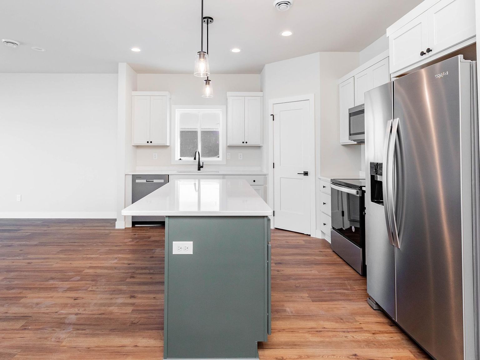 6723 66th Ave S Horace, ND 58047 - Thumbnail 3