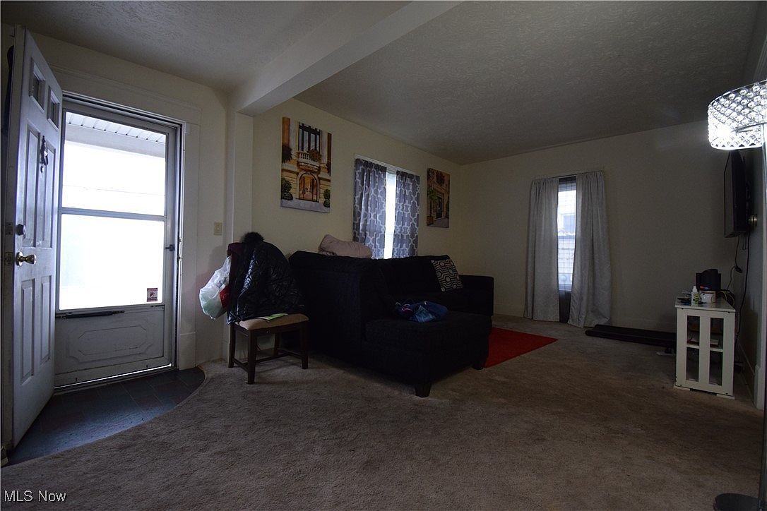 283 7th St NW Barberton, OH 44203 - Thumbnail 3