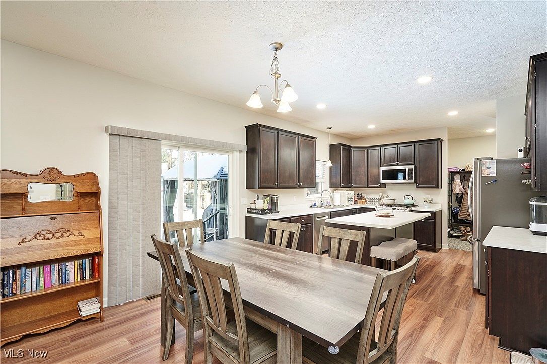 7840 McCreary Rd Seven Hills, OH 44131 - Thumbnail 3