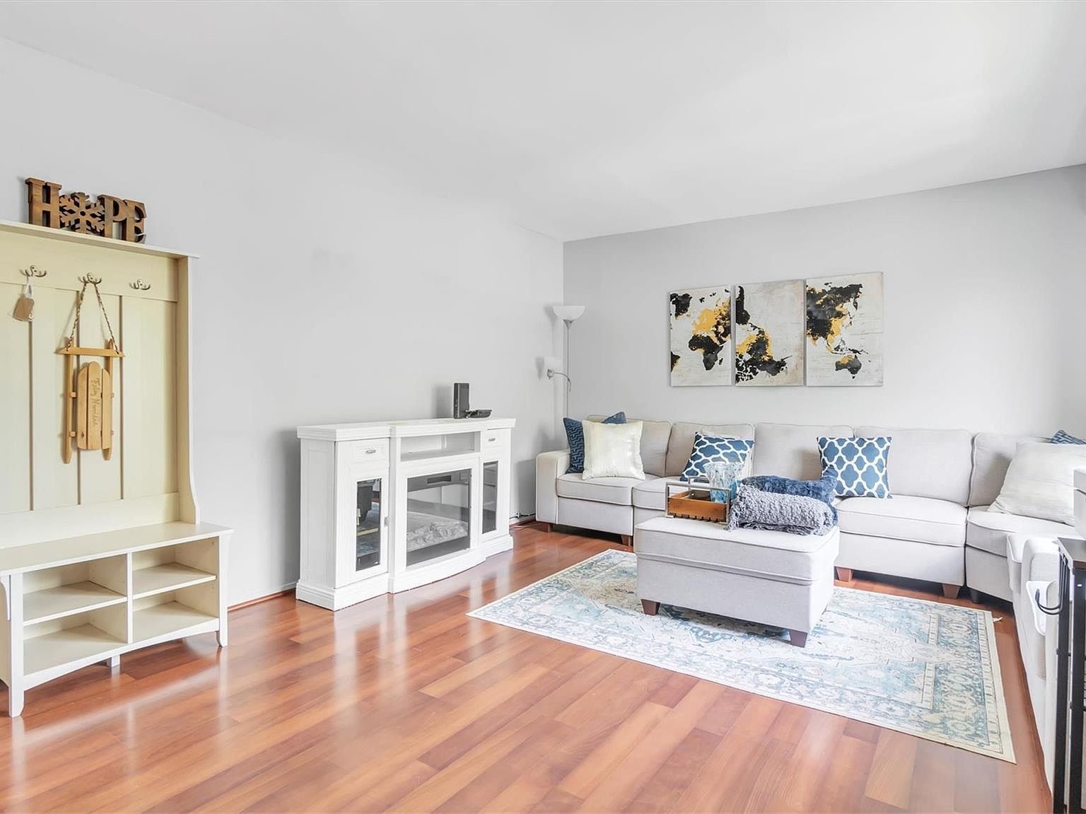 224 Pointe Cir N UNIT 224 Coram, NY 11727 - Thumbnail 3