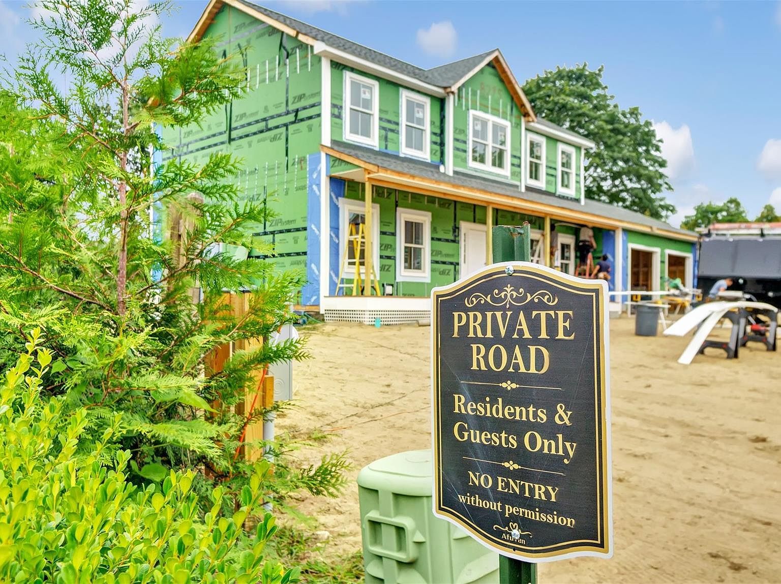 5 Fanning Ave #B Hampton Bays, NY 11946 - Thumbnail 3