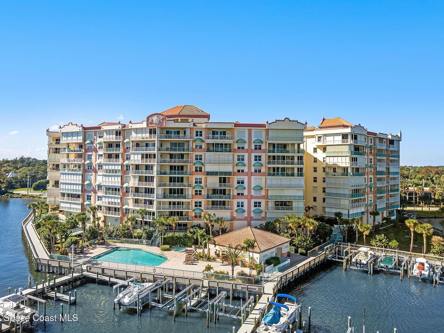 102 Riverside Dr APT 605 Cocoa, FL 32922 - Thumbnail 3