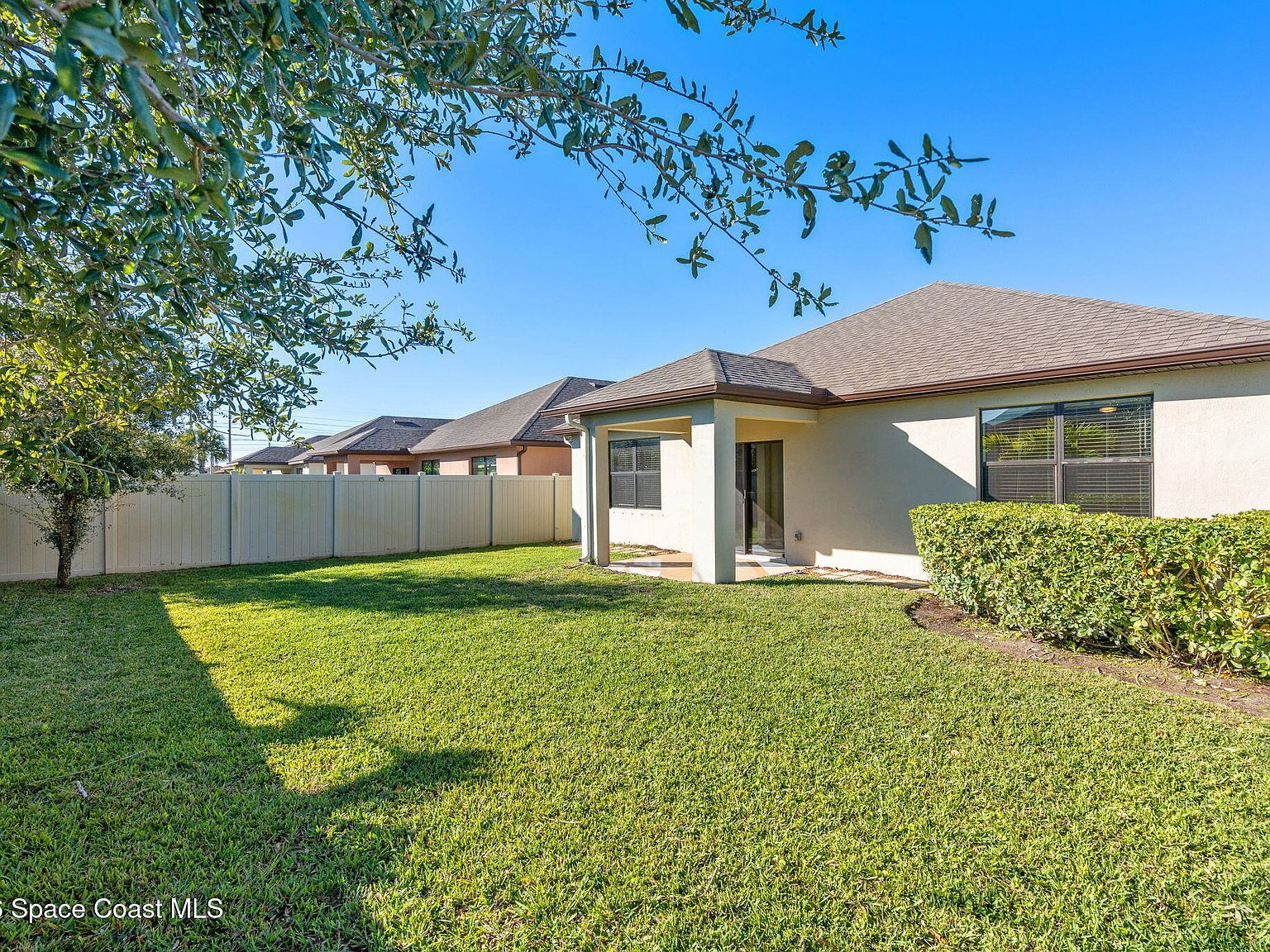 4717 Magenta Isles Dr Melbourne, FL 32904 - Thumbnail 3