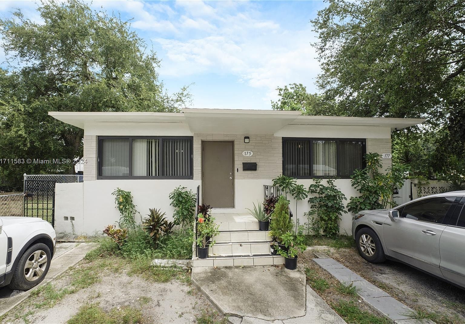 175 NW 68th St Miami, FL 33150 - Thumbnail 3