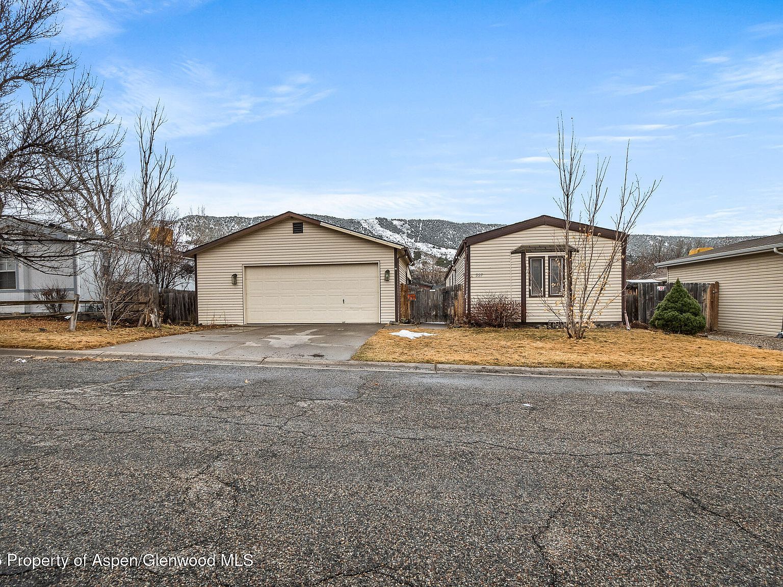 227 E Tamarack Cir Parachute, CO 81635 - Thumbnail 3