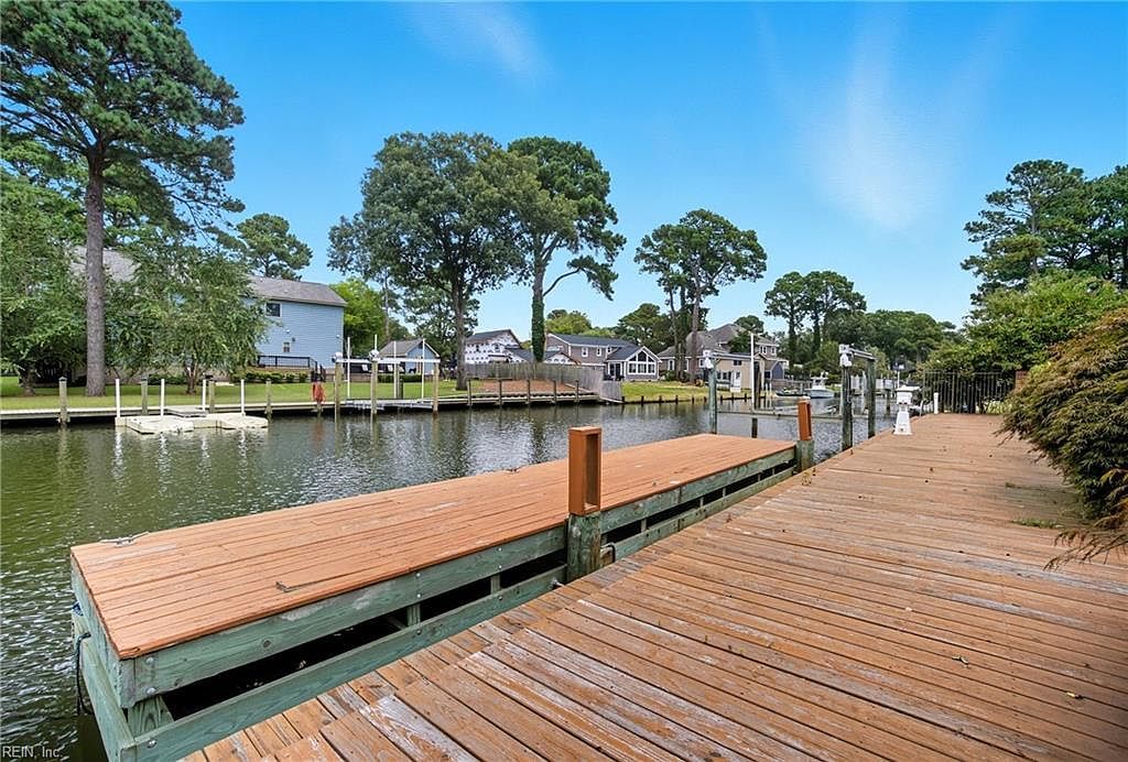 2328 Spindrift Rd Virginia Beach, VA 23451 - Thumbnail 3