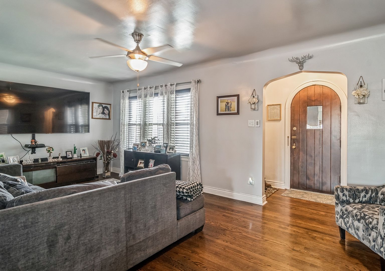 2212 Grove Ave Berwyn, IL 60402 - Thumbnail 3