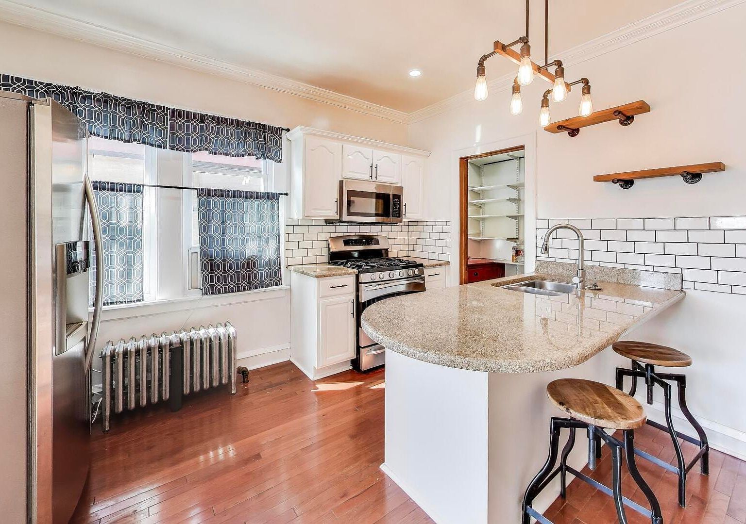 2811 Wisconsin Ave Berwyn, IL 60402 - Thumbnail 3