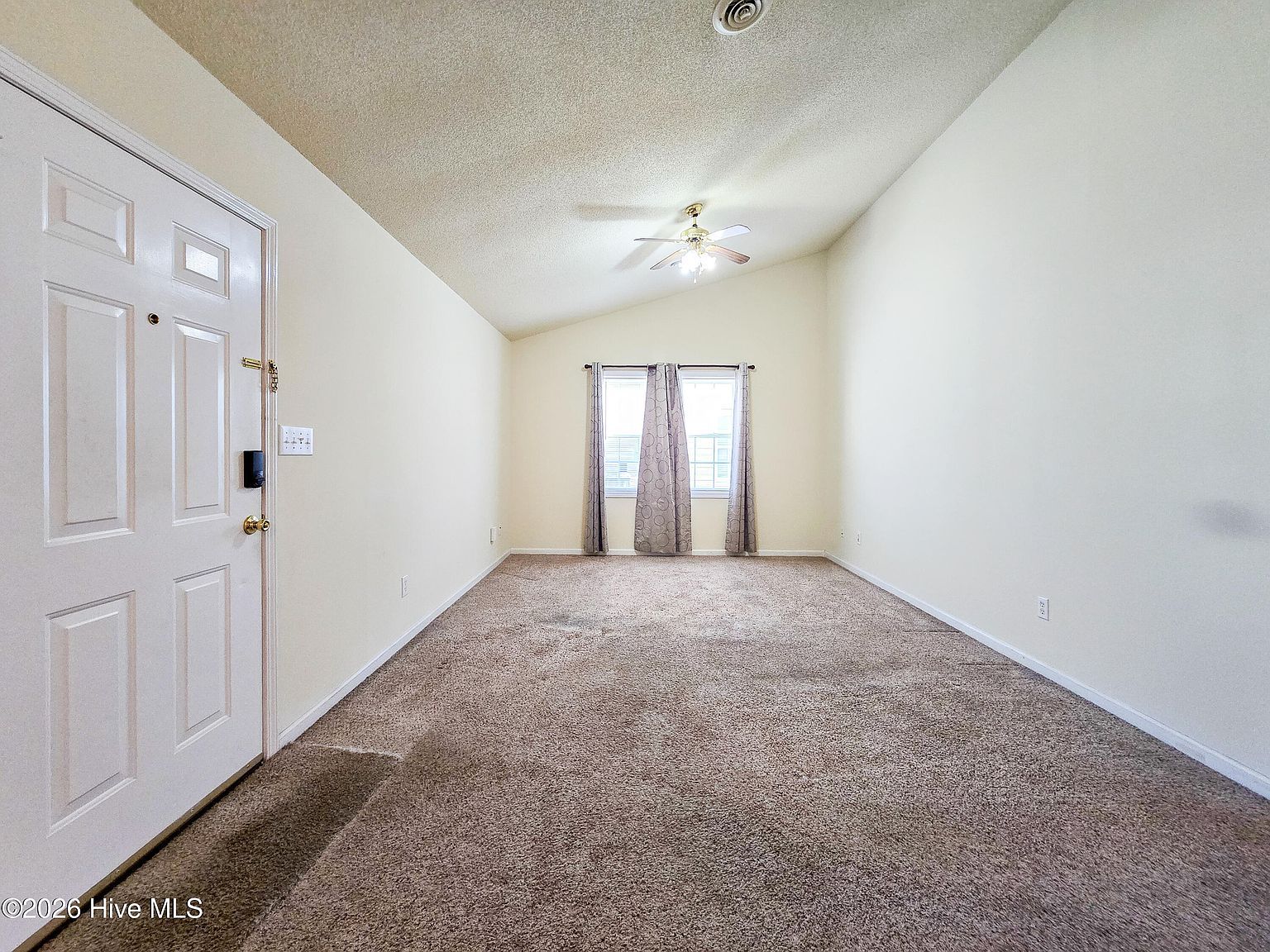 207 Oakwood Ln Elizabeth City, NC 27909 - Thumbnail 3