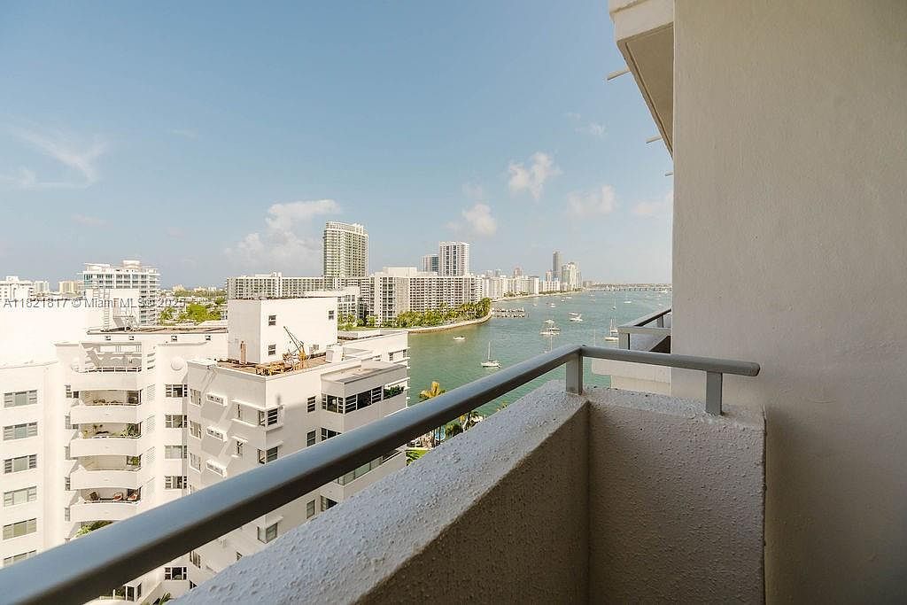 11 Island Ave APT 1410 Miami Beach, FL 33139 - Thumbnail 3