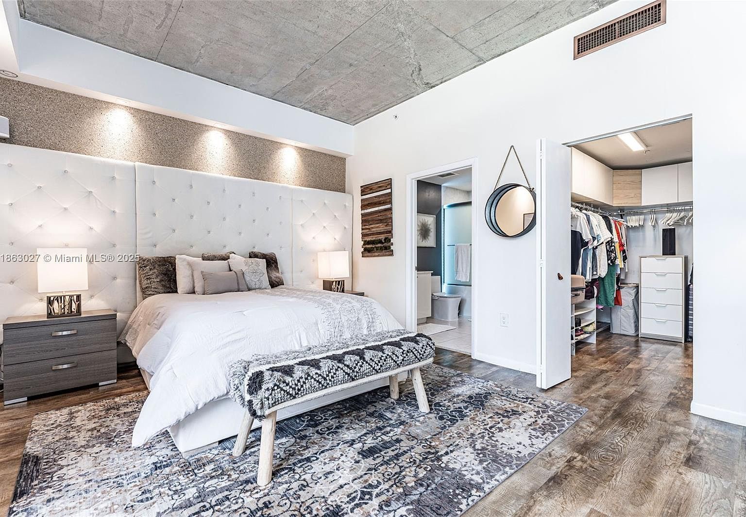 133 NE 2nd Ave APT 1208 Miami, FL 33132 - Thumbnail 3