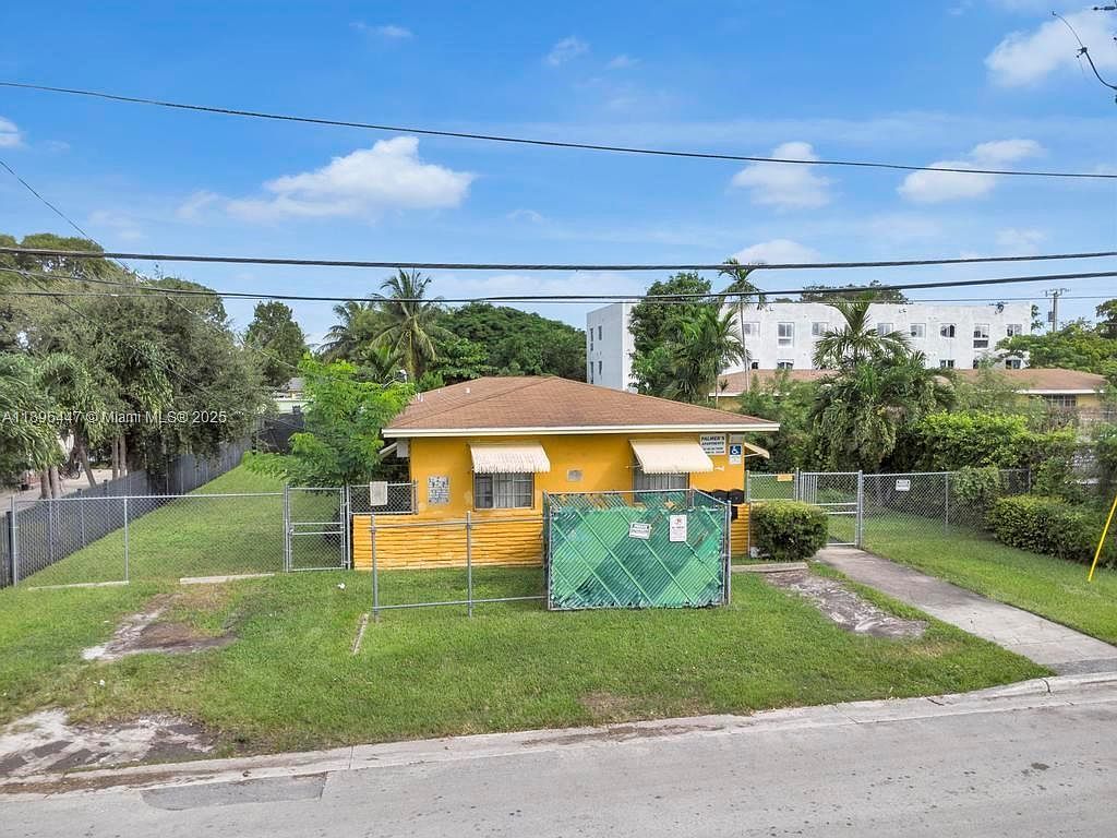 47 NE 80th Ter Miami, FL 33138 - Thumbnail 3