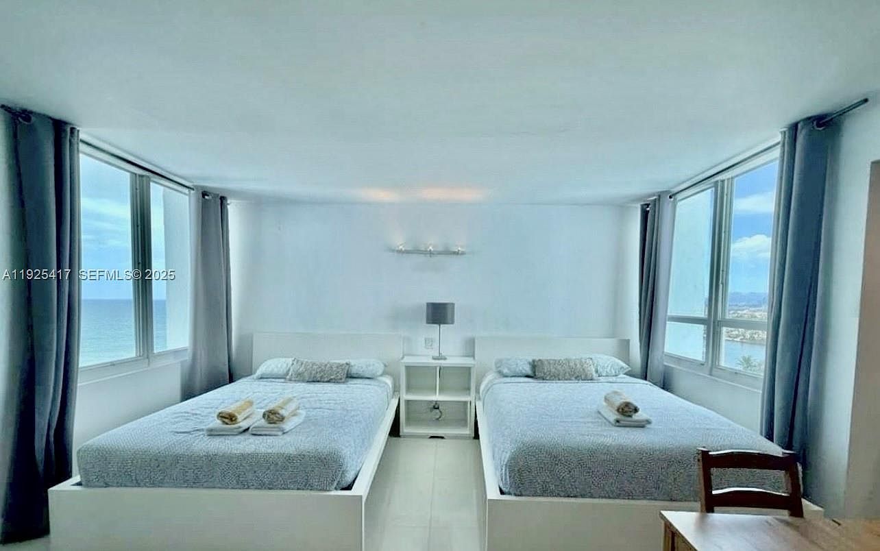 5445 Collins Ave APT 1504 Miami Beach, FL 33140 - Thumbnail 3