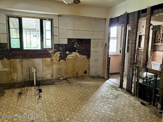 113 N Meade St Wilkes Barre, PA 18702 - Thumbnail 3