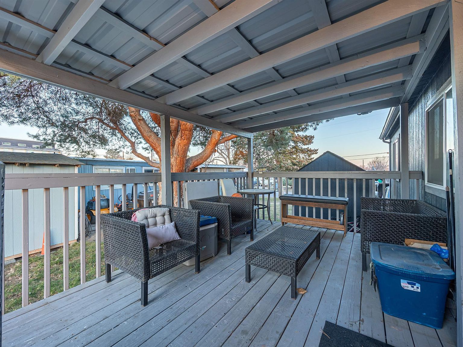 8 Royal Crest Loop West Richland, WA 99353 - Thumbnail 3