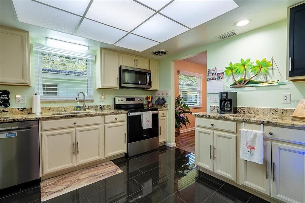 11200 102nd Ave UNIT 123 Seminole, FL 33778 - Thumbnail 3