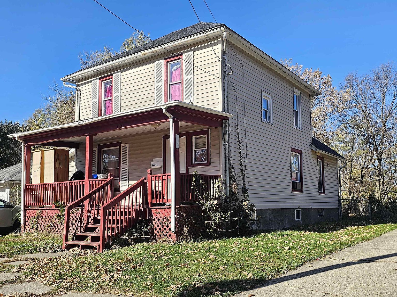 1214 11th Ave Rockford, IL 61104  | Single Family