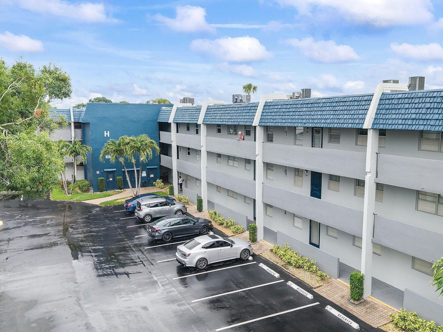 7807 Golf Circle Dr #H-305 Pompano Beach, FL 33063 - Thumbnail 3