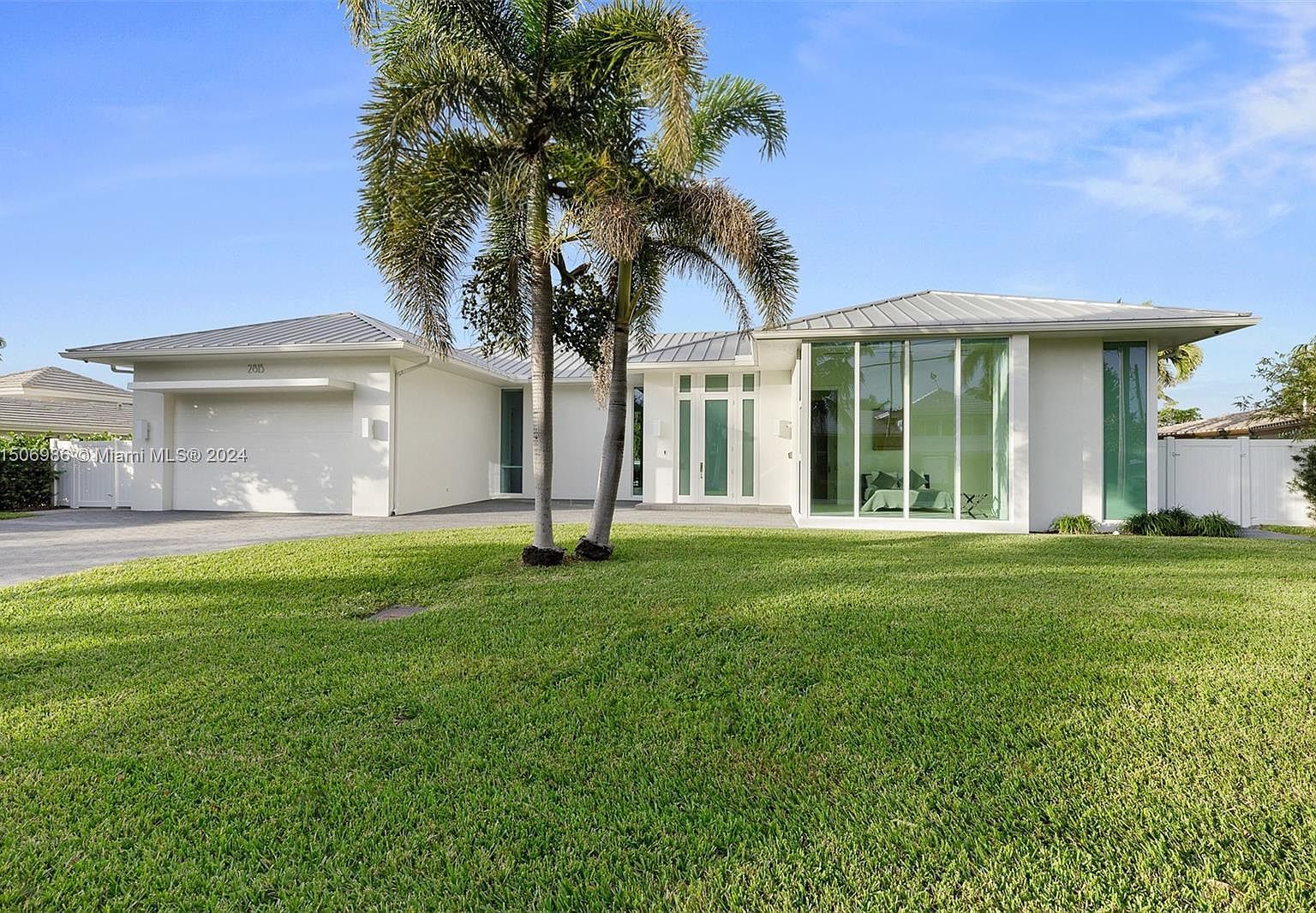 2815 NE 26th Pl Fort Lauderdale, FL 33306 - Thumbnail 3