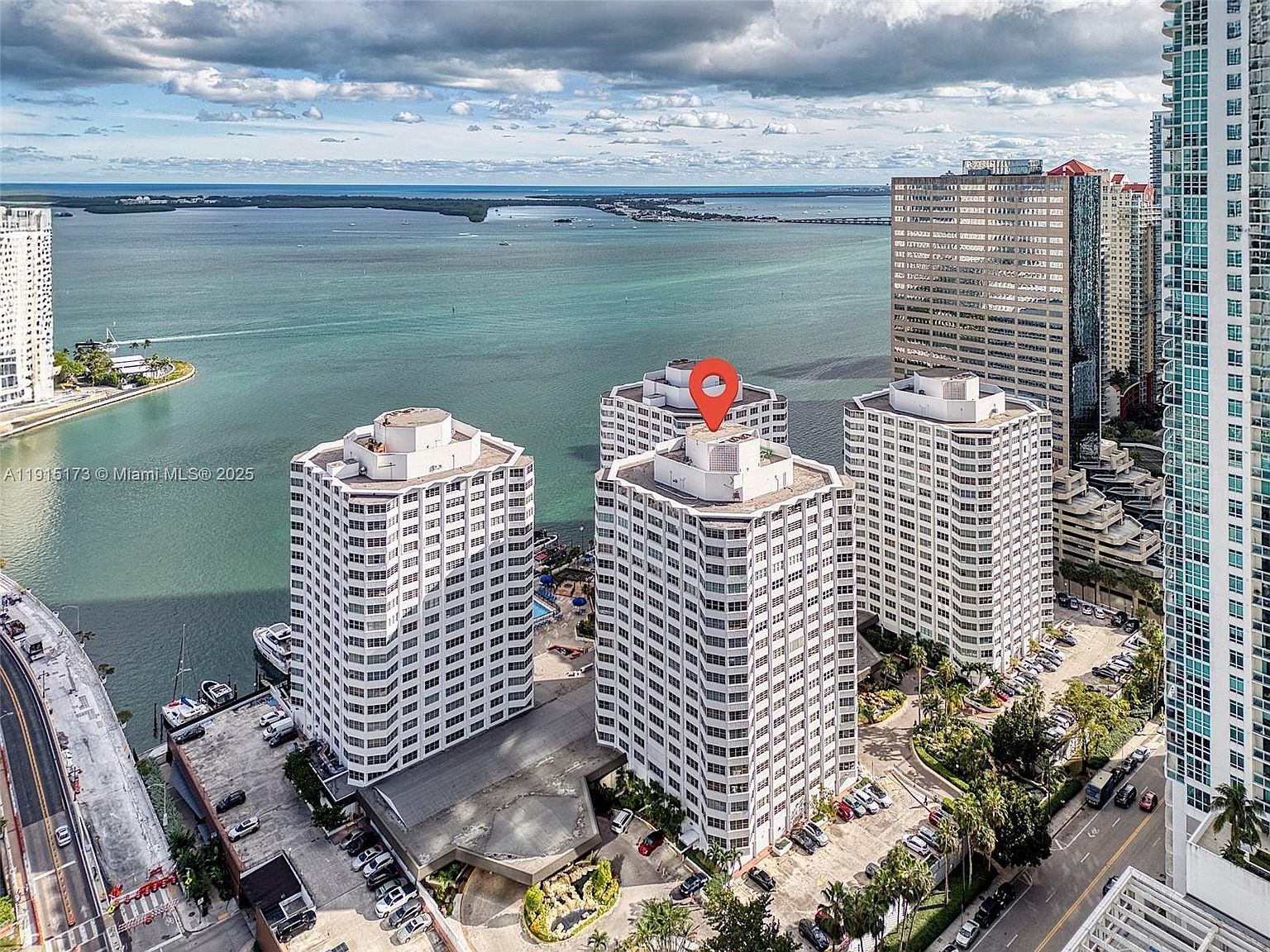 825 Brickell Bay Dr APT 1942 Miami, FL 33131 - Thumbnail 3