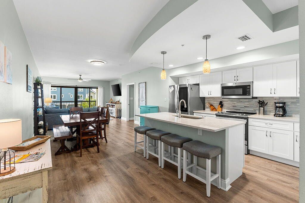 1302 Highway 98 APT 1K Mexico Beach, FL 32456 - Thumbnail 3