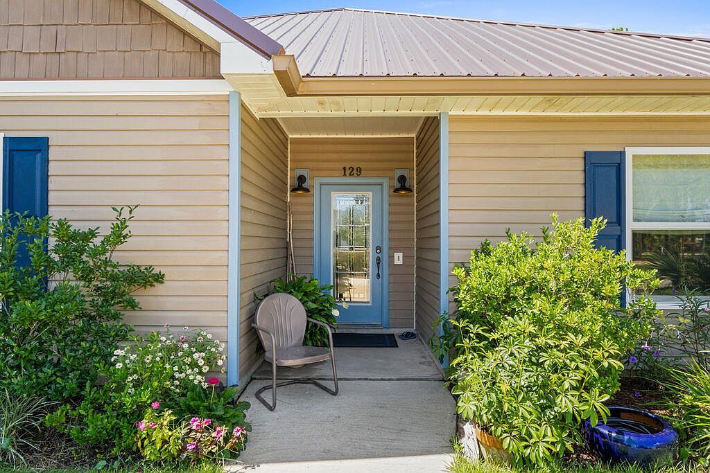 129 Betty Dr Pt Saint Joe, FL 32456 - Thumbnail 3