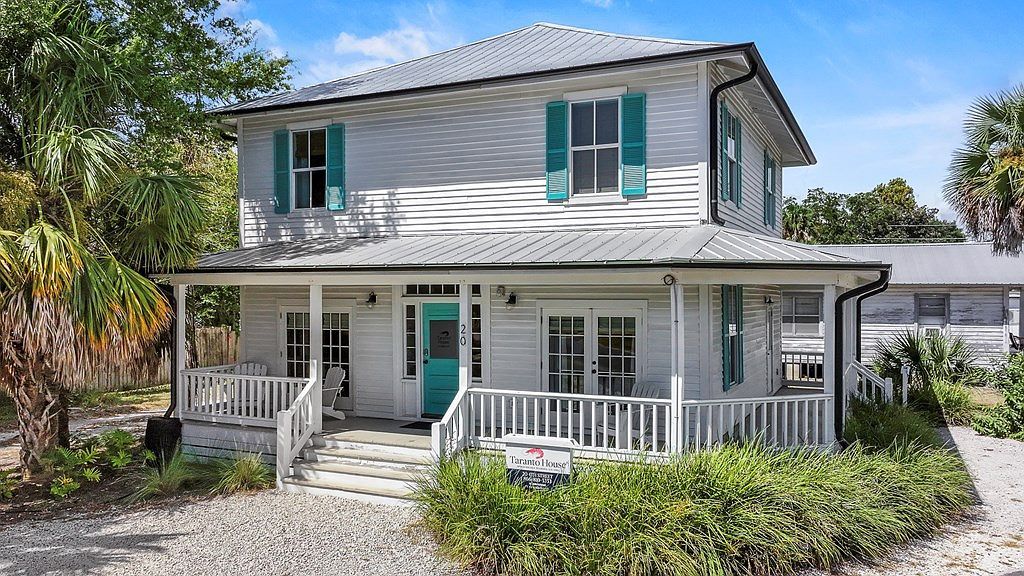 20 4th St Apalachicola, FL 32320 - Thumbnail 3