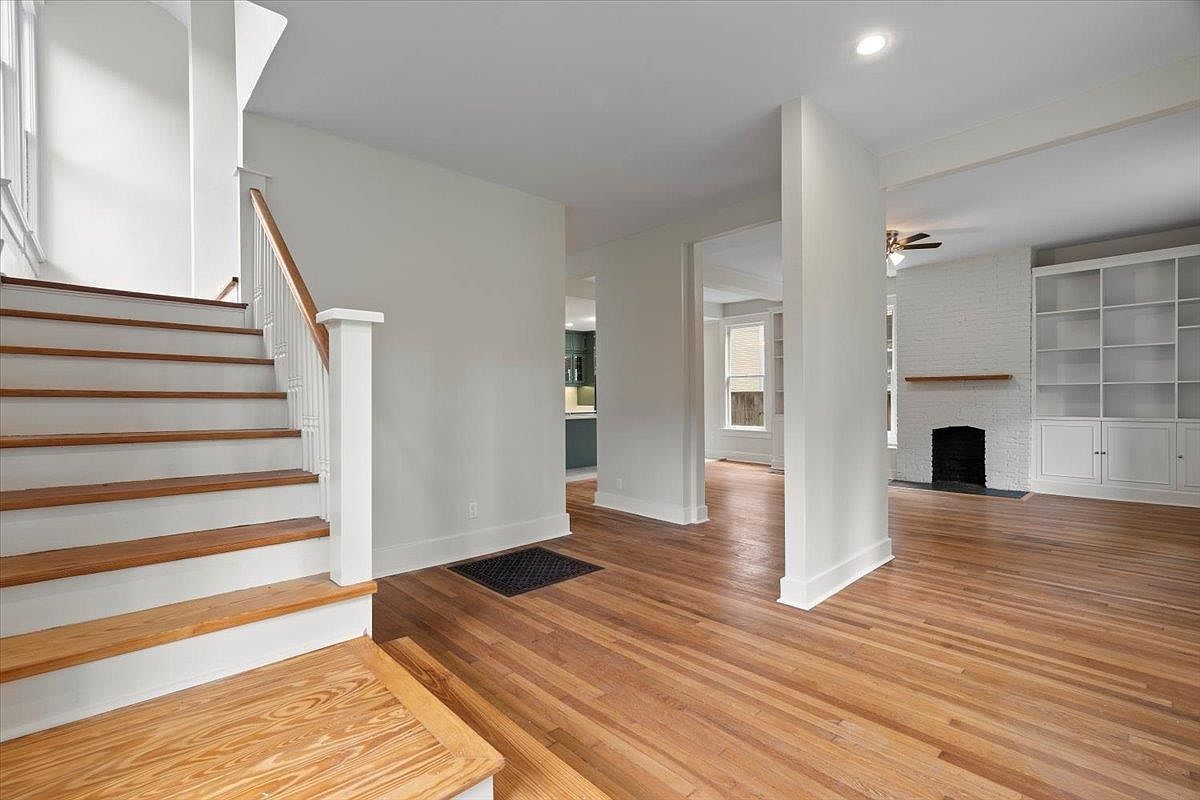 1682 Lawrence Ave Memphis, TN 38112 - Thumbnail 3