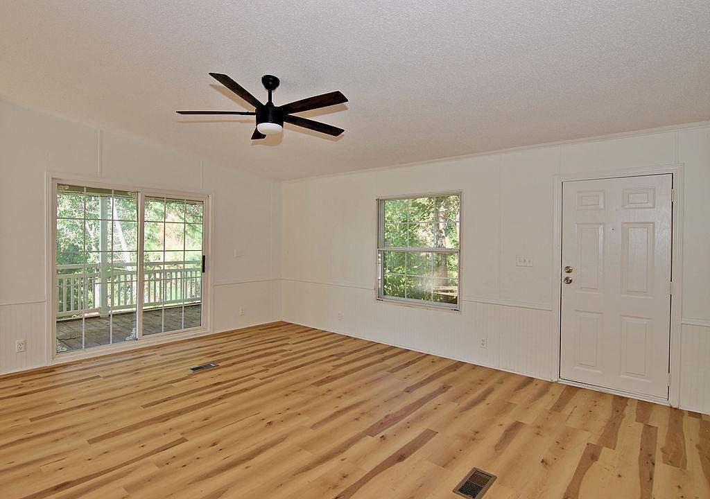 429 Hattons Ford Rd Townville, SC 29689 - Thumbnail 3