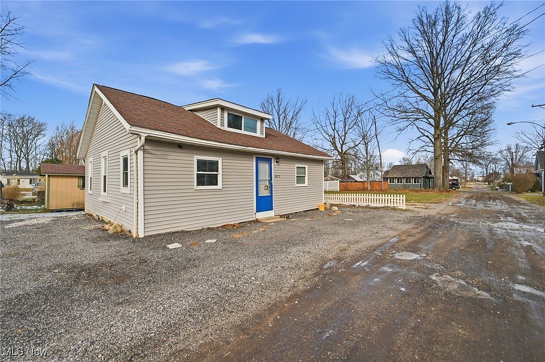 4877 Francis Dr Geneva, OH 44041 - Thumbnail 3