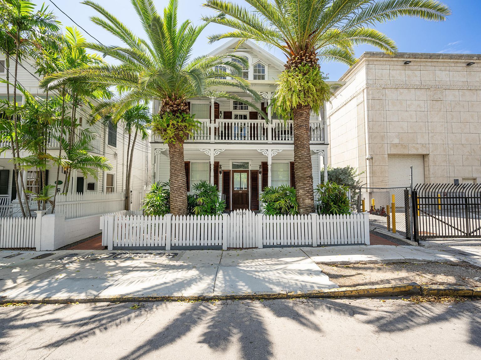 616 Caroline St APT 6 Key West, FL 33040 - Thumbnail 3