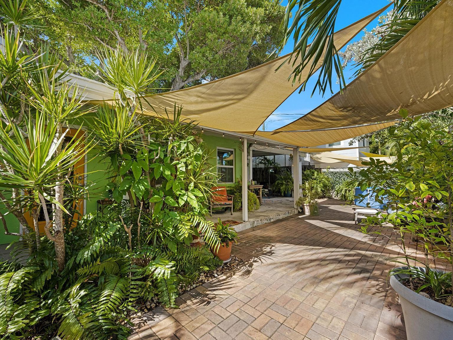 1925 Fogarty Ave Key West, FL 33040 - Thumbnail 3