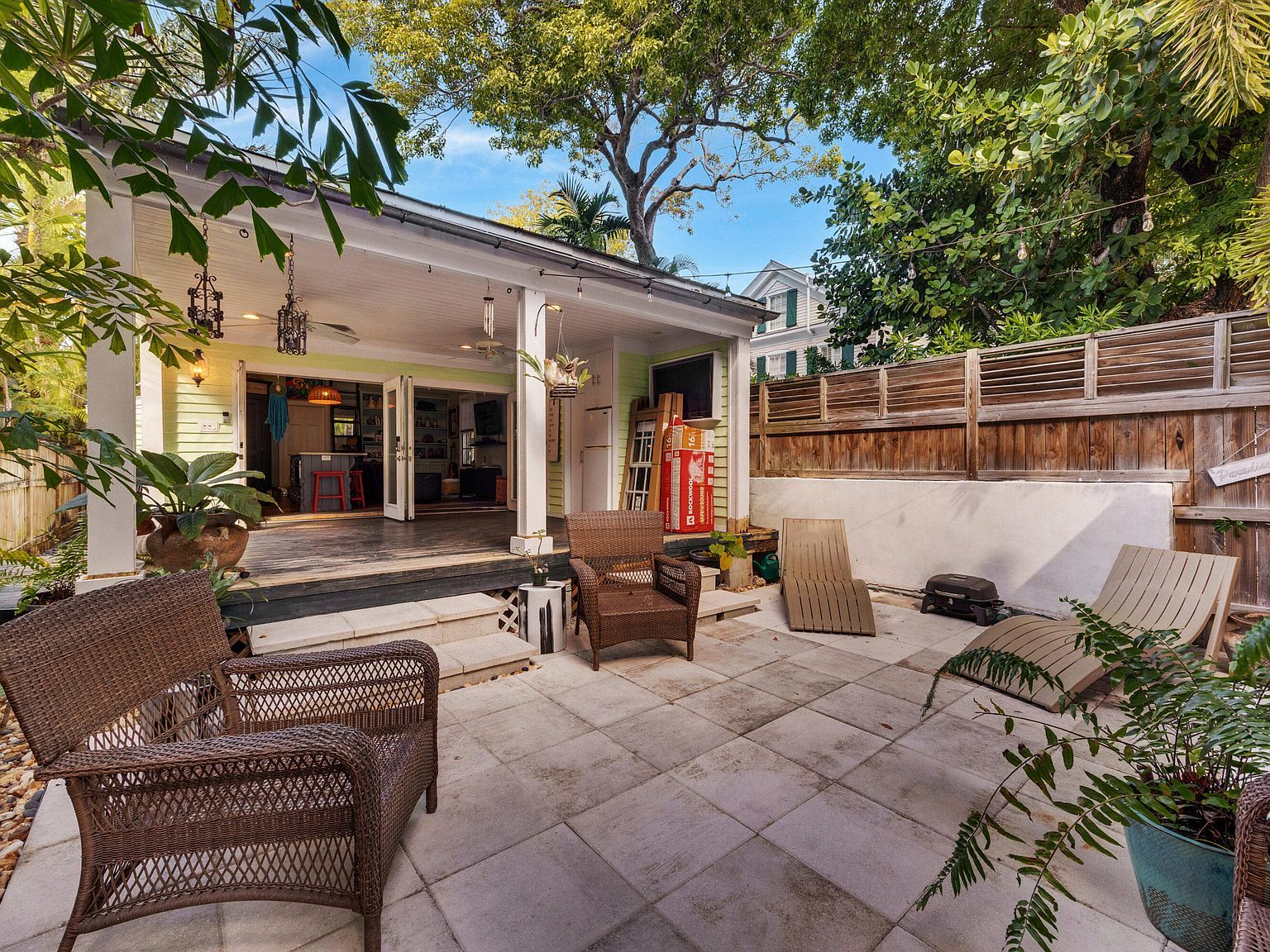 738 Olivia St Key West, FL 33040 - Thumbnail 3