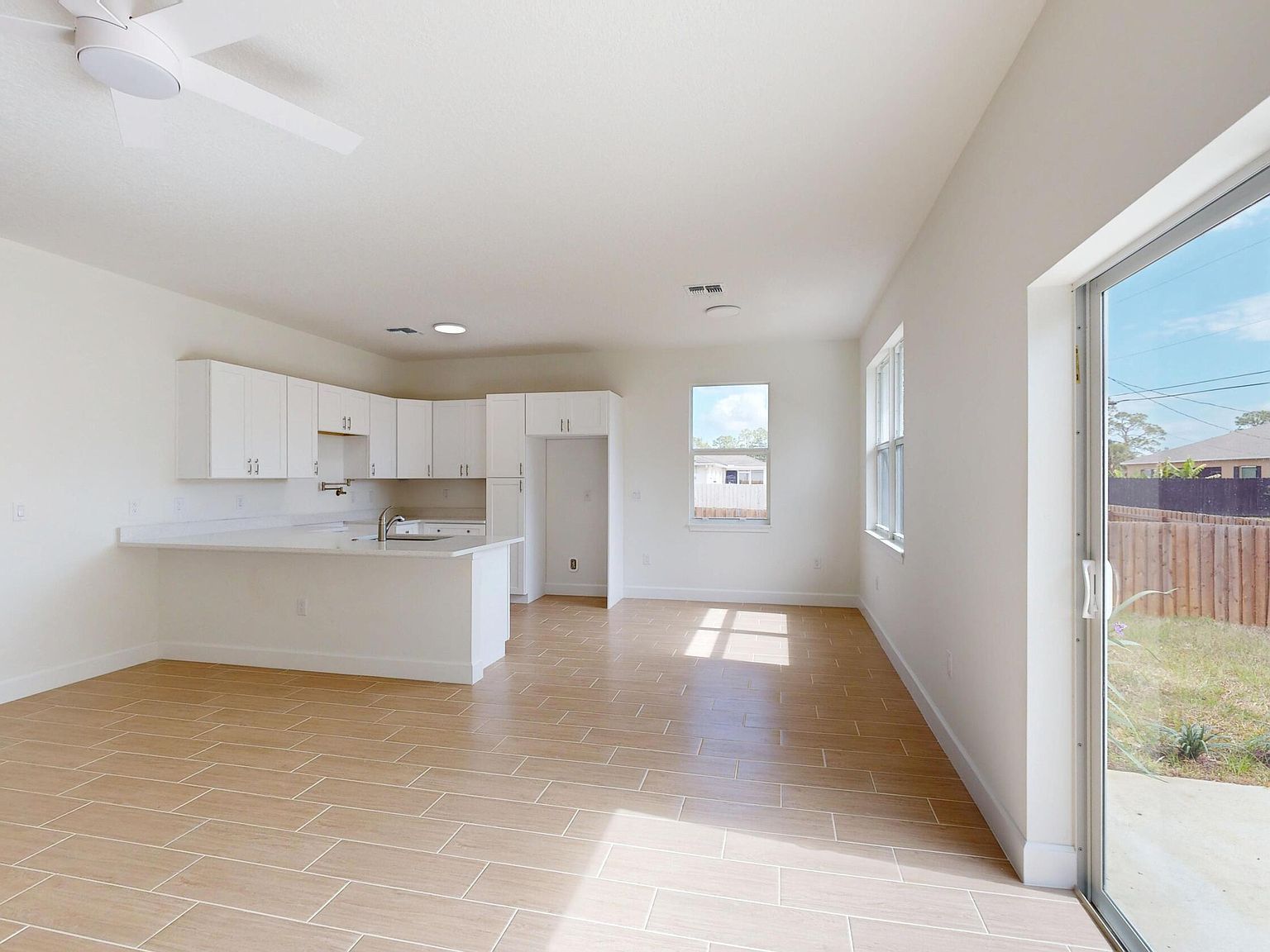 8526 102nd Ct Vero Beach, FL 32967 - Thumbnail 3